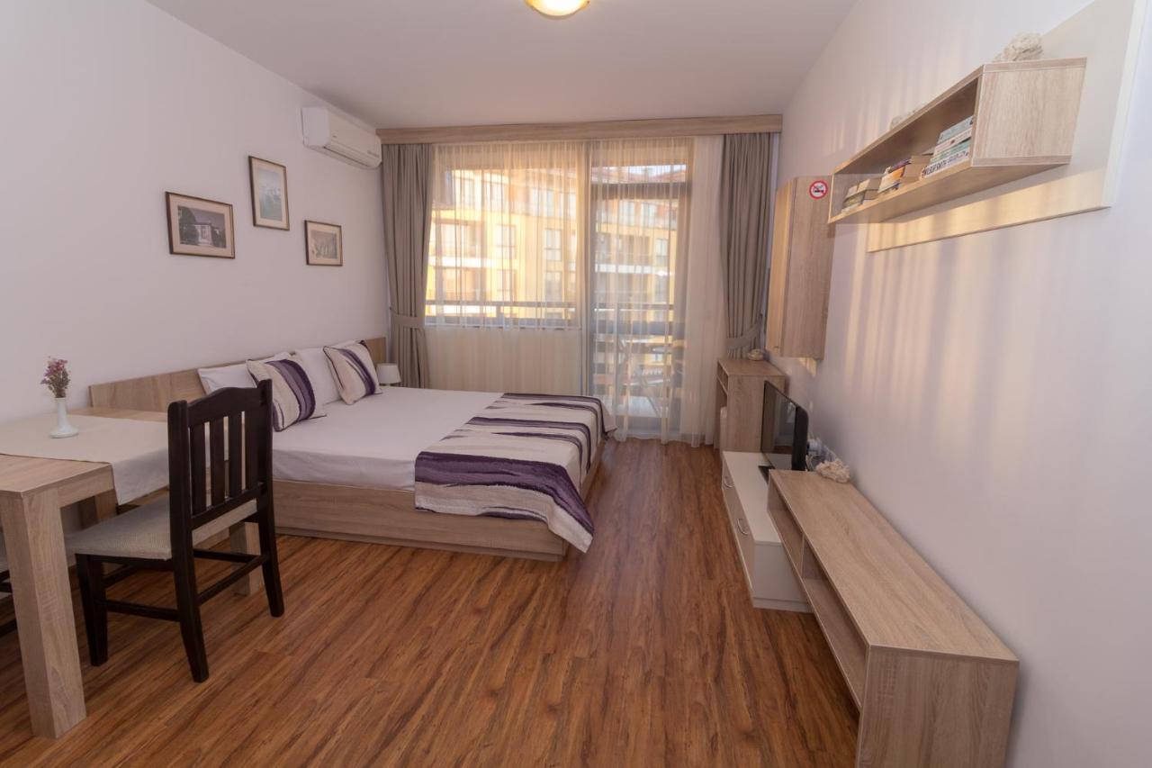 South Beach Apartment Nesebar Esterno foto
