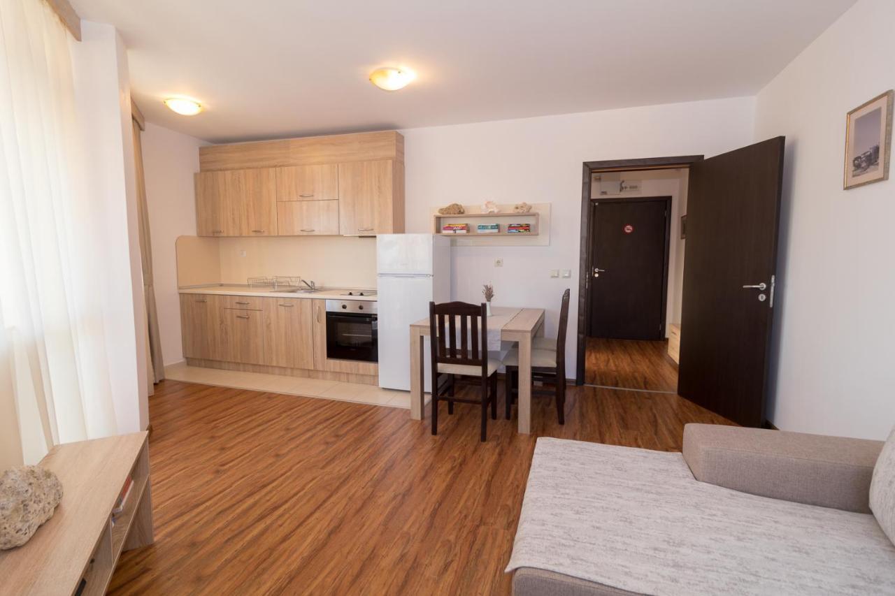 South Beach Apartment Nesebar Esterno foto