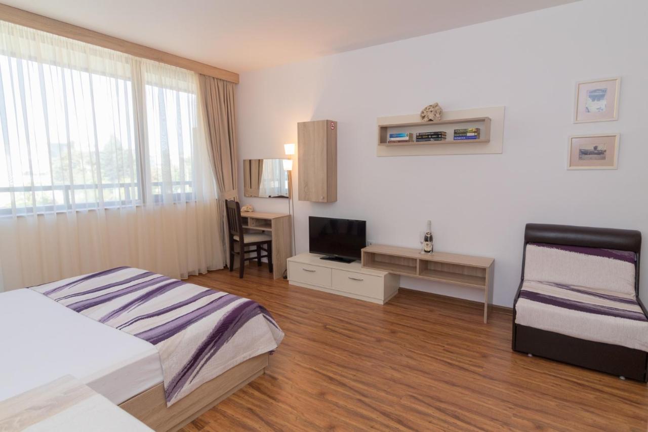 South Beach Apartment Nesebar Esterno foto